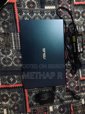 Laptop Asus 8GB AMD Ryzen 5 HDD+SSD 256GB