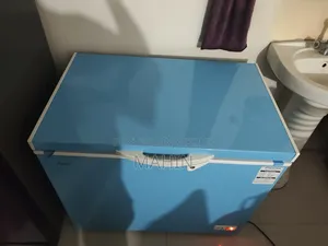Deep Freezer 220l With Warranty