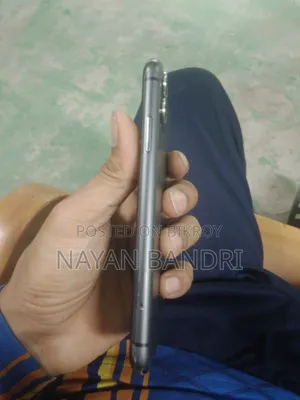 Apple iPhone 11 64 GB Black