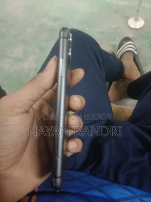 Apple iPhone 11 64 GB Black
