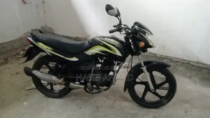 TVS Metro 2017 Green