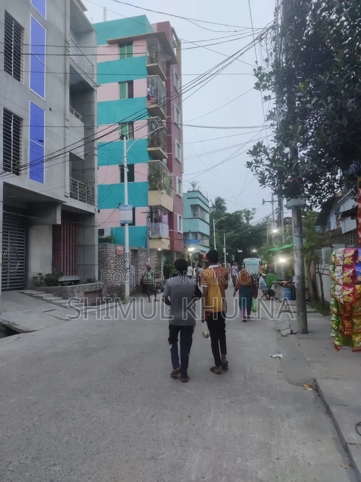 Khalishpur, next to the Municipality intersection, Khulna