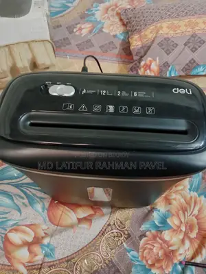 Deli E9945 6 Sheet Black Paper Shredder