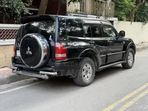 Mitsubishi Pajero 2004 Black