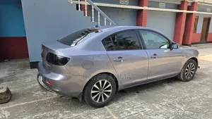 Mazda Axela 2004 Gray