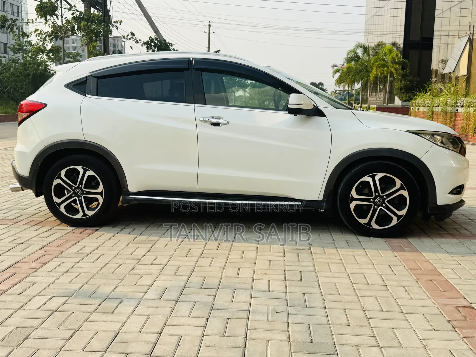 Honda Vezel 1.5 2WD 2014 White