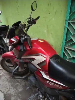 Honda CB 2025 রেড