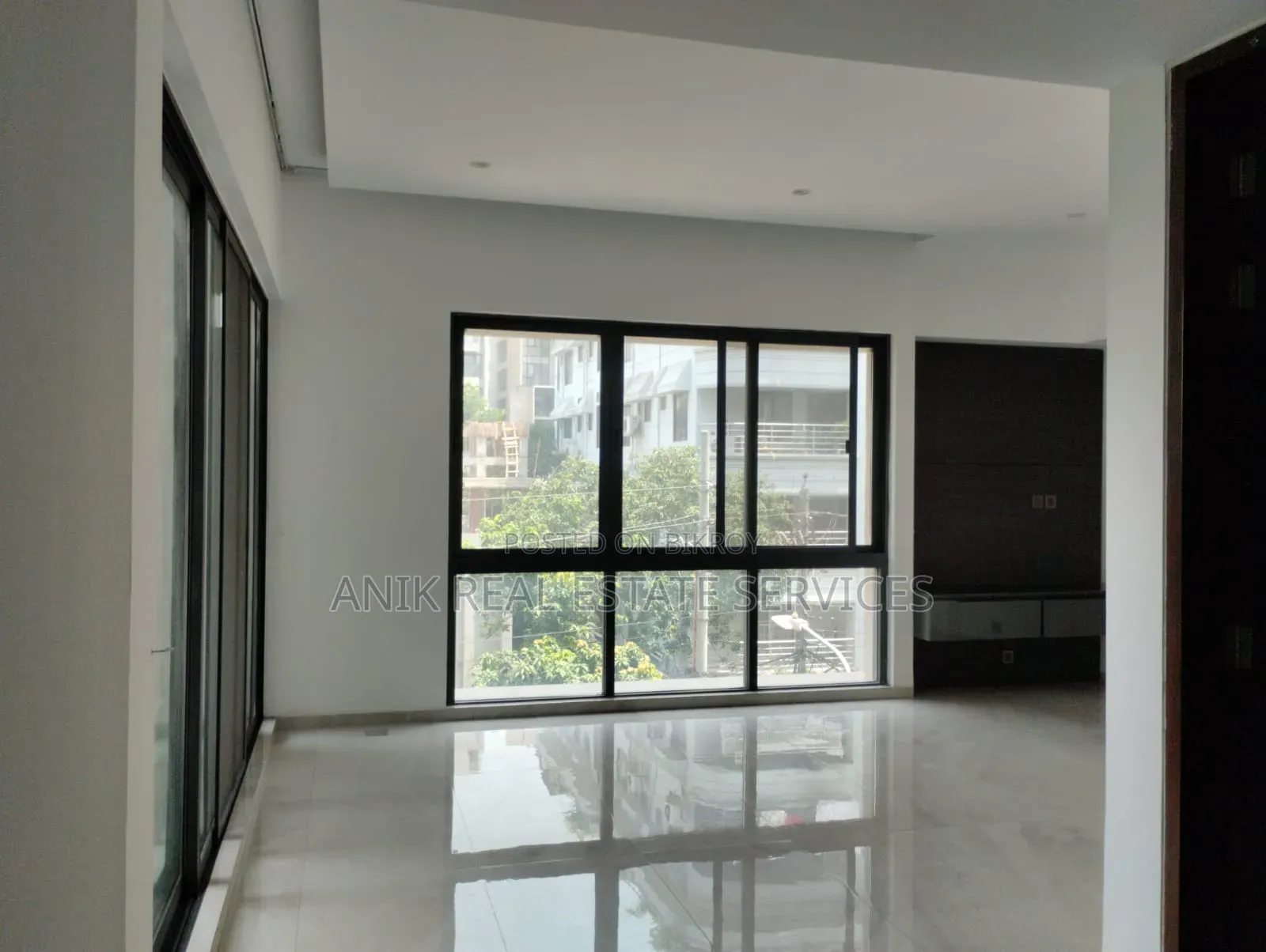 4-bedroom Apartment in Anik Real Estate, Baridhara for Rent