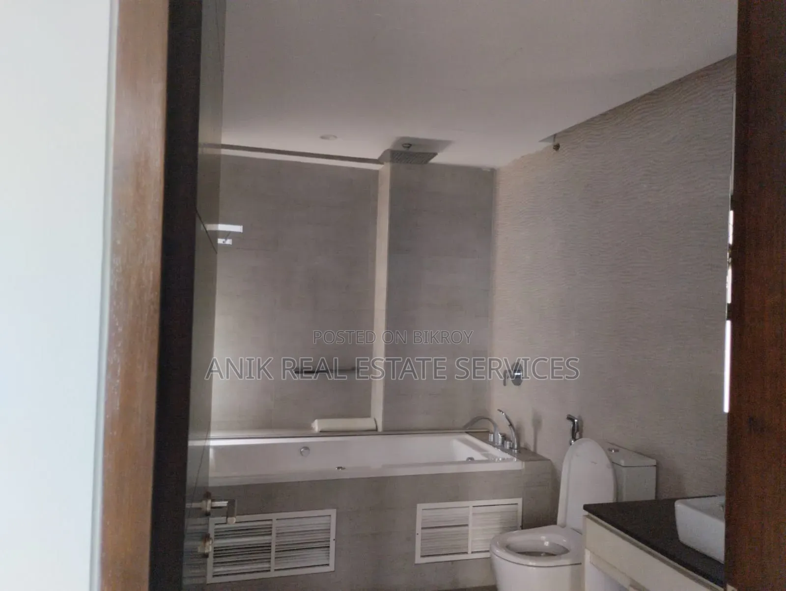 4-bedroom Apartment in Anik Real Estate, Baridhara for Rent