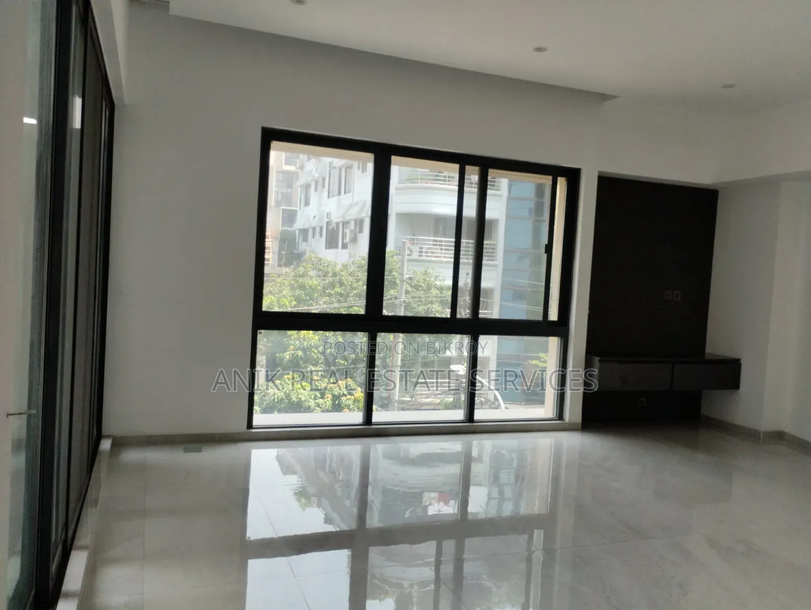 4-bedroom Apartment in Anik Real Estate, Baridhara for Rent