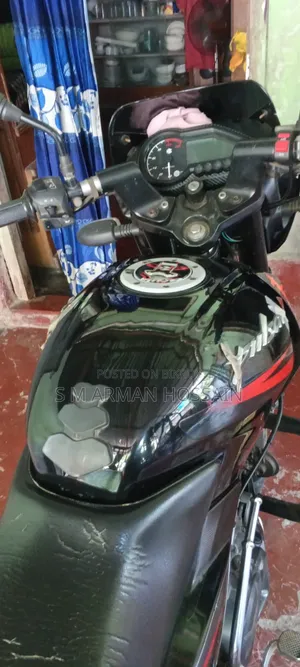 Bajaj Pulsar 150 2021 Black