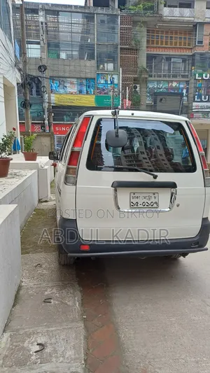 Toyota Noah 2006 White