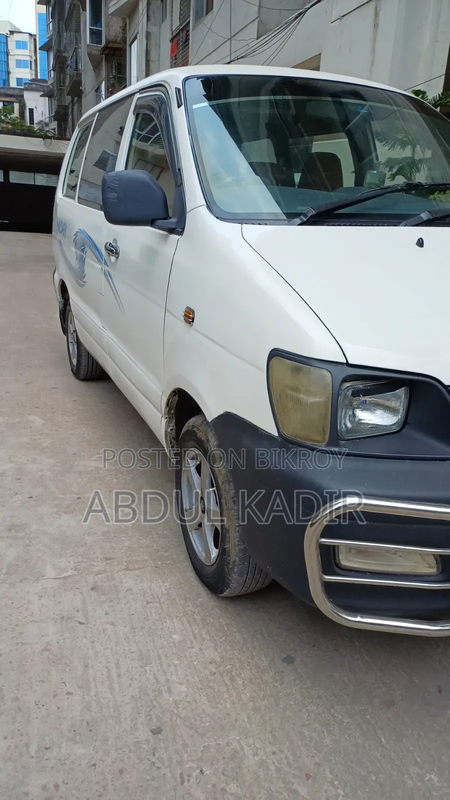 Toyota Noah 2006 White
