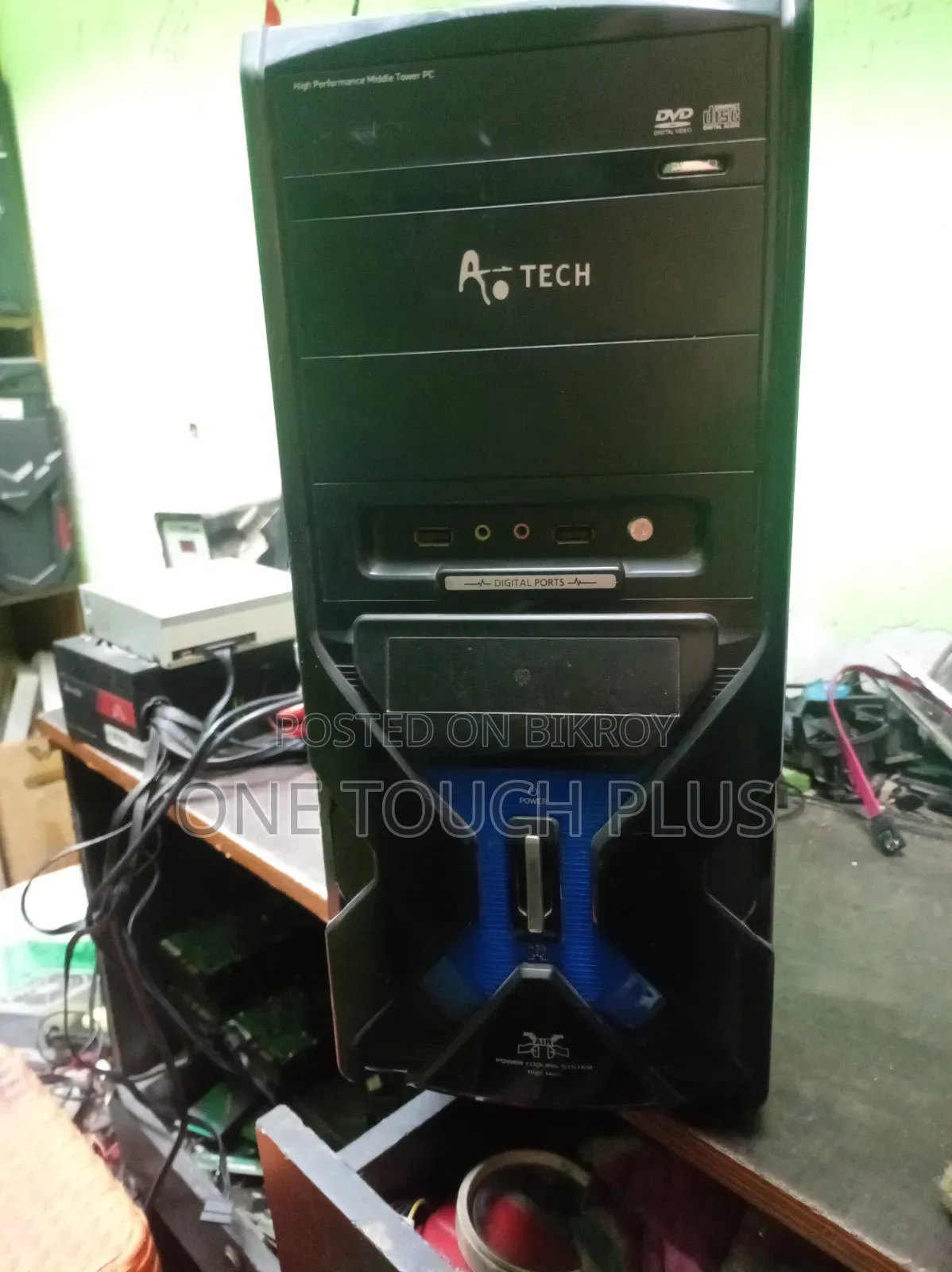 ডেস্কটপ কম্পিউটার গিগাবাইট GC-NB1590 4GB ইন্টেল কোর i3 HDD 500GB