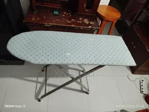 ফোল্ডেবল আইরন টেবিল