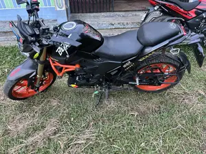 Runner Bolt 165R 2022 Black