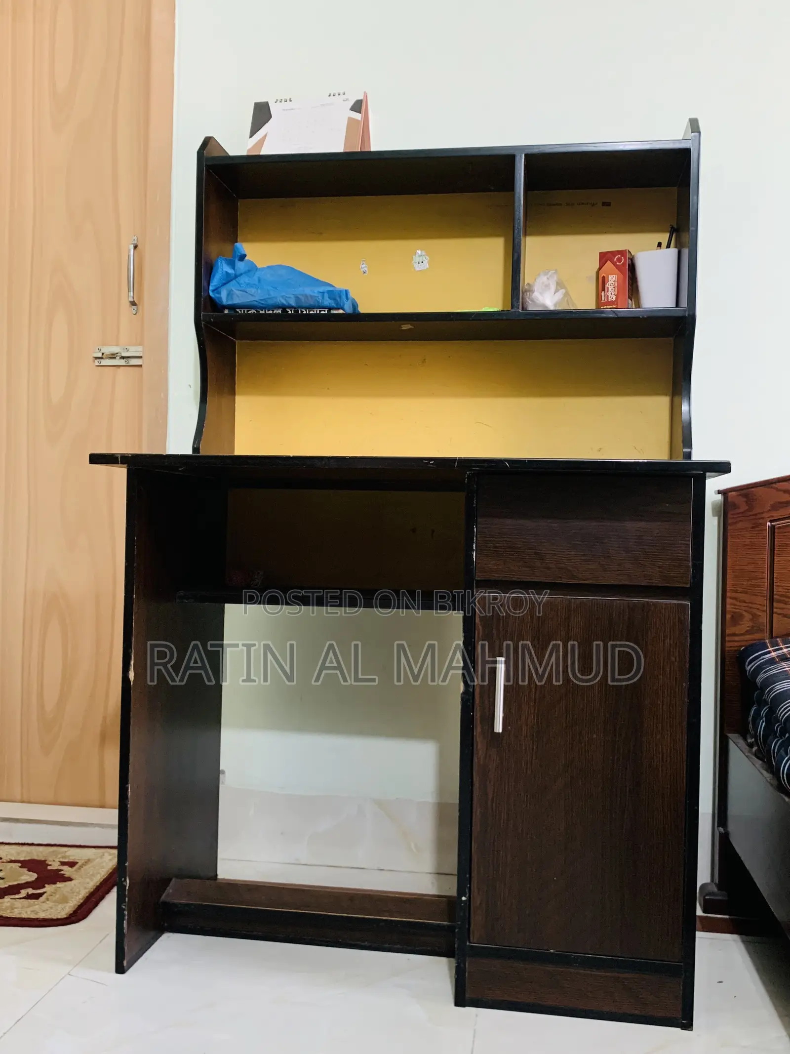 Reading Table