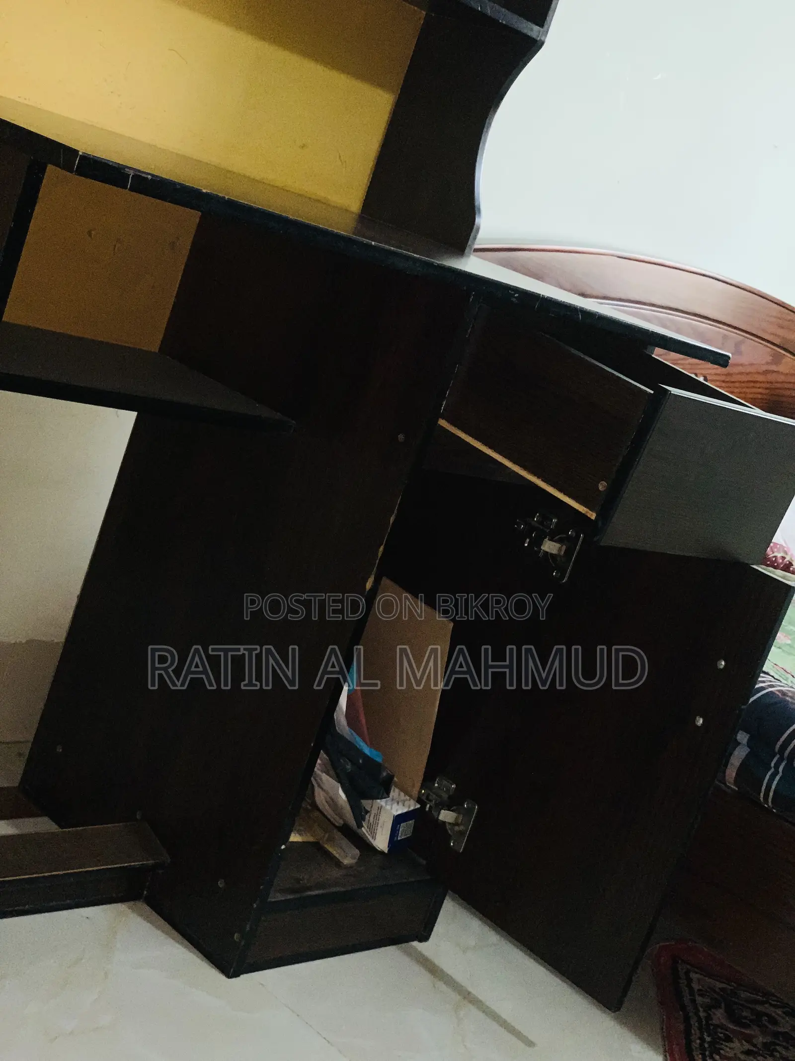 Reading Table