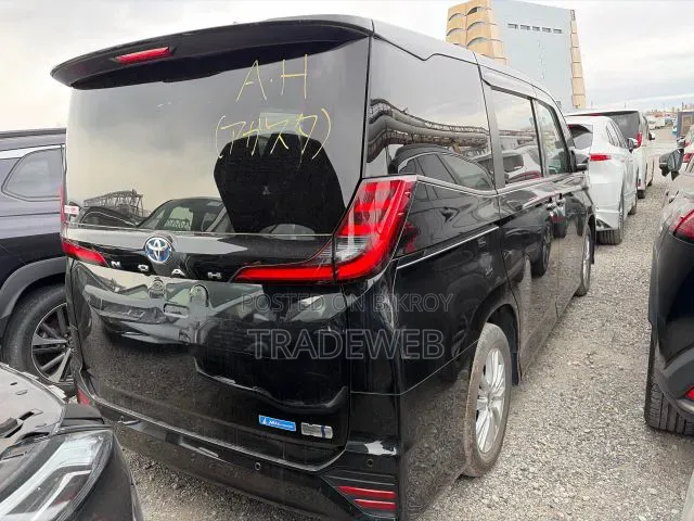 Toyota Noah 2022 Black