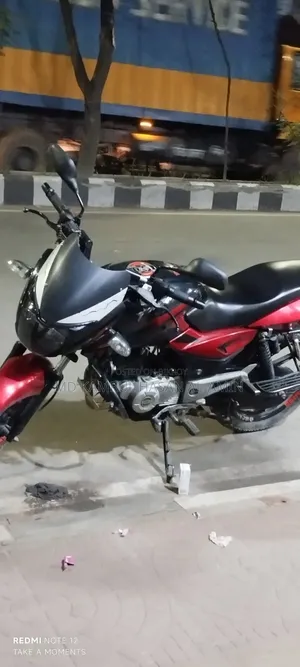Bajaj Pulsar 150 2016 Red