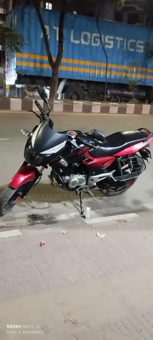 Bajaj Pulsar 150 2016 Red
