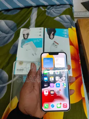 New Apple iPhone 13 128 GB Silver