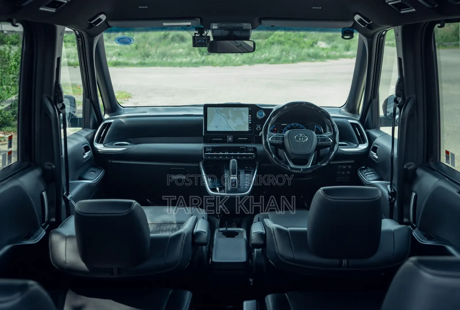 Toyota Noah 2022 Black