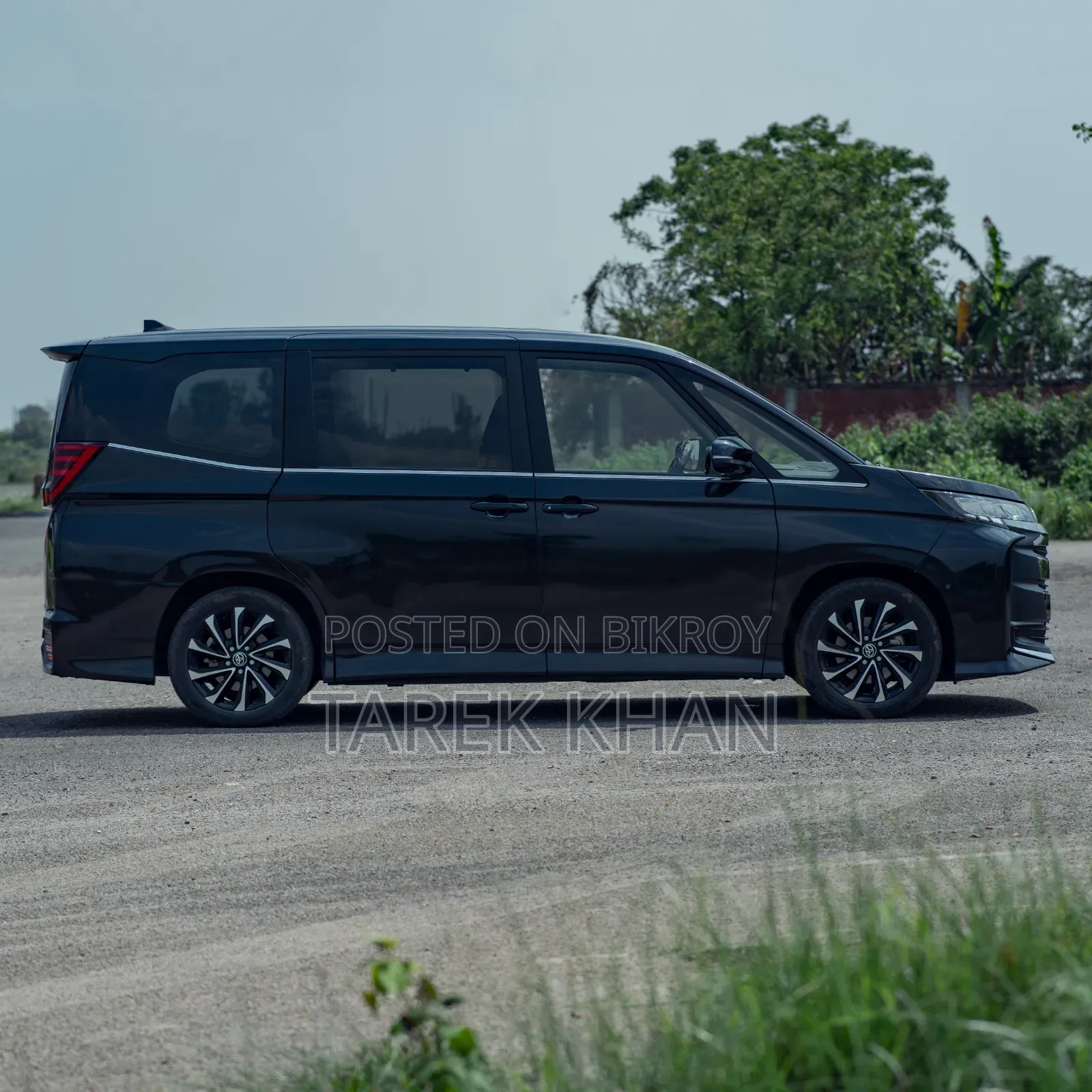 Toyota Noah 2022 Black