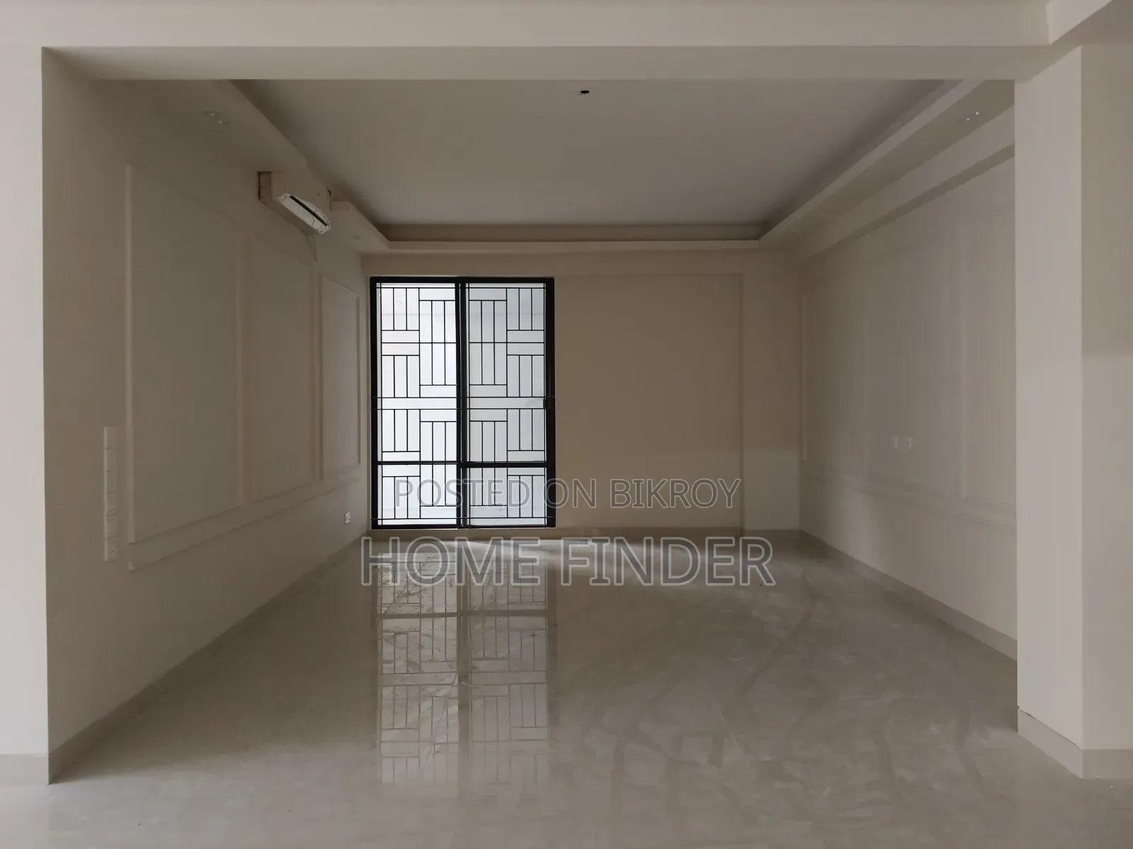 4bdrm Apartment in Gulshan for Sale