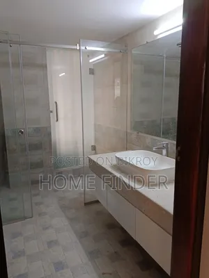 4bdrm Apartment in Gulshan for Sale