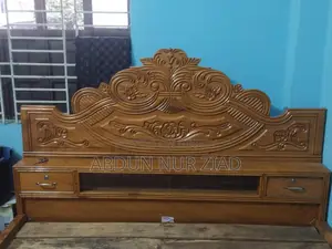 Solid Mahogany Wood Bed for Sale.