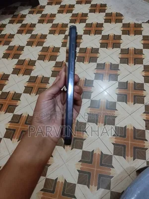 Mobile Phone 16 GB Black