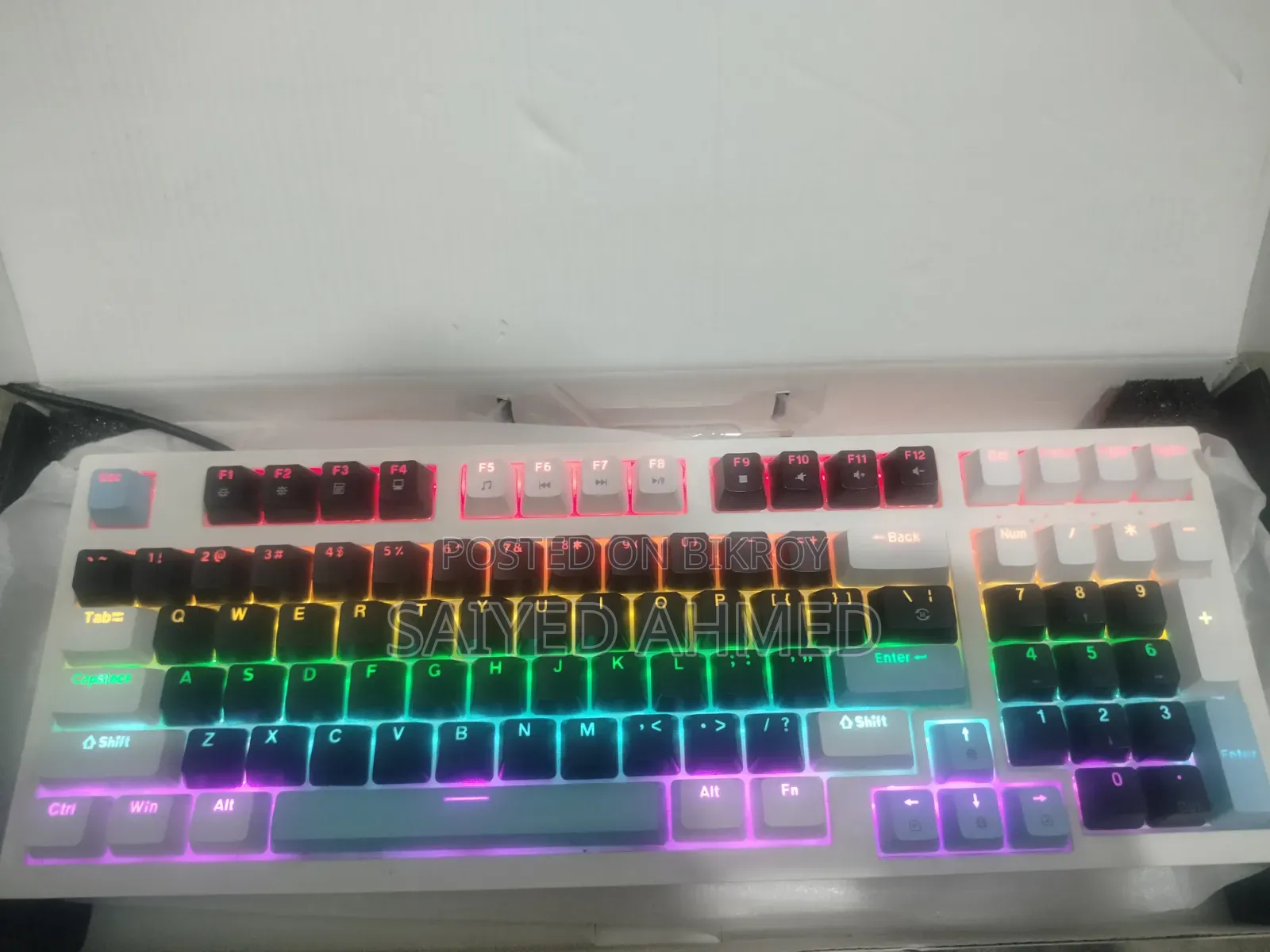 Pc Power Mechanical Keyboard Hvit RGB Wireless Gaming Mouse