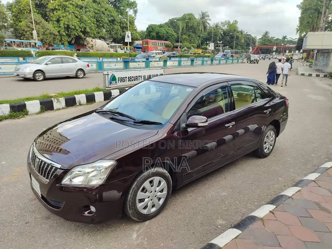Toyota Premio 2011 রেড