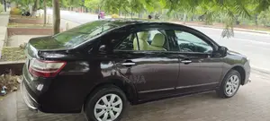 Toyota Premio 2011 রেড
