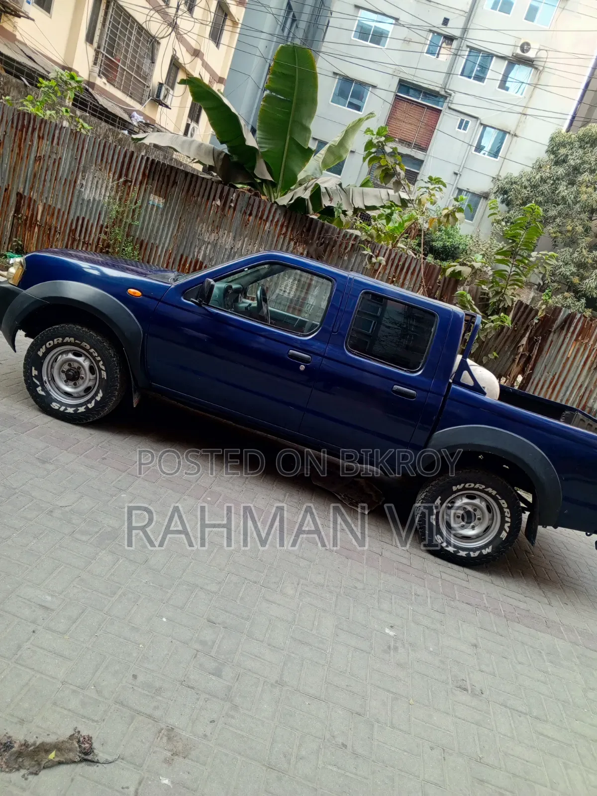 Nissan Pick-Up 2006 Blue