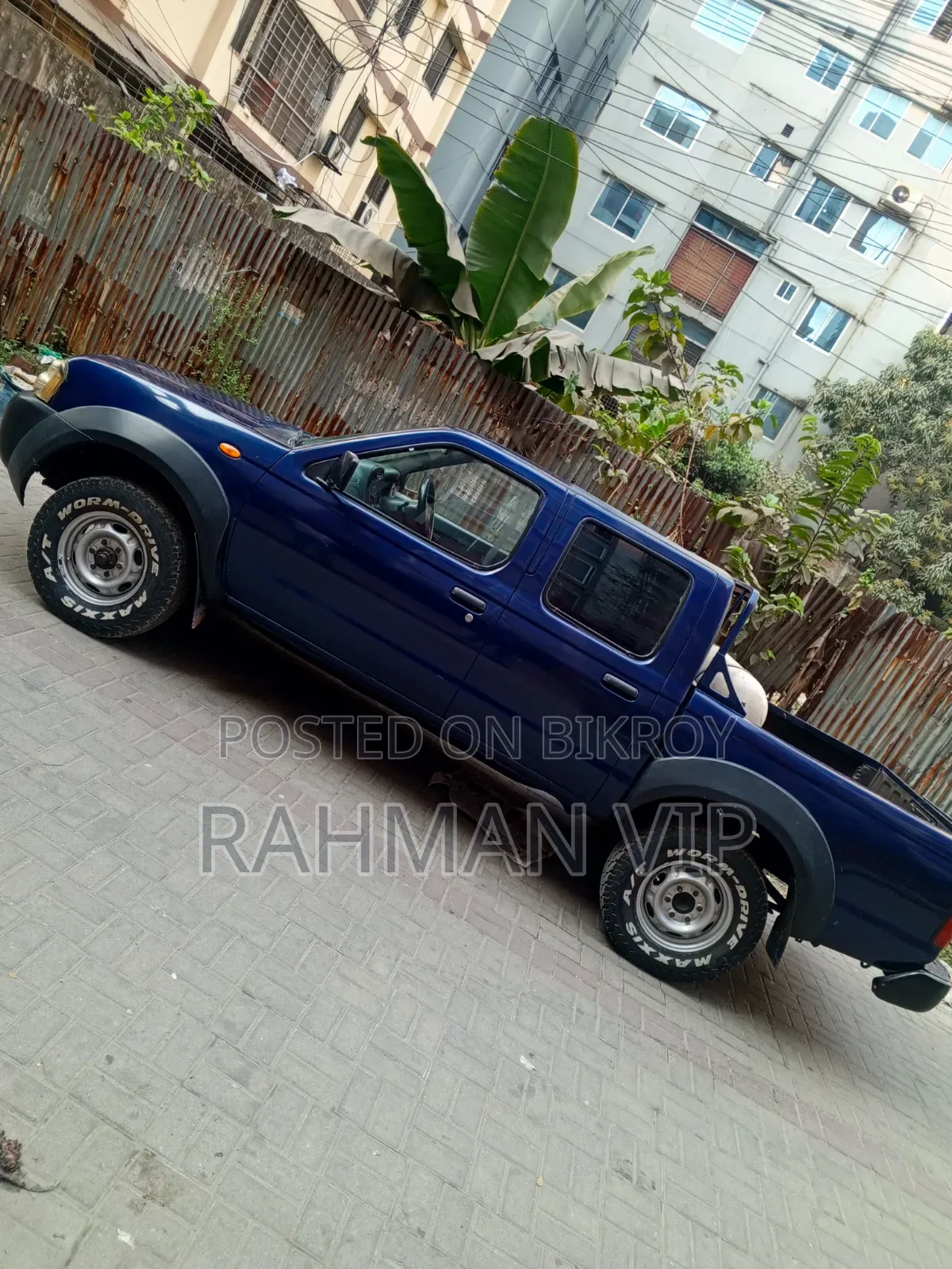 Nissan Pick-Up 2006 Blue