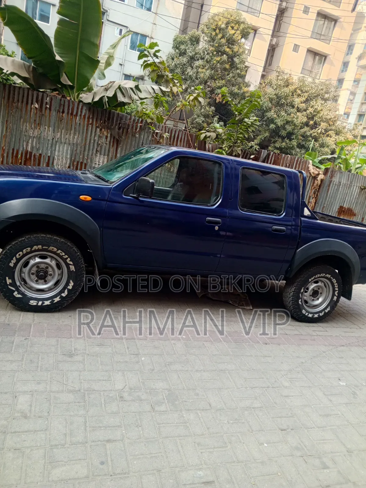 Nissan Pick-Up 2006 Blue