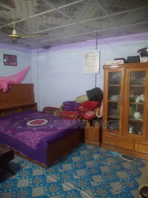 ৫ শতক জমি, ৩টি রুম, জরুরি বিক্রি