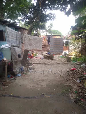 ৫ শতক জমি, ৩টি রুম, জরুরি বিক্রি