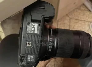 ডিএসএলআর Canon 7d, 18-135 52 মিমি লেন্স