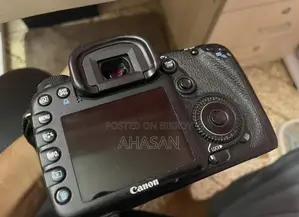 ডিএসএলআর Canon 7d, 18-135 52 মিমি লেন্স