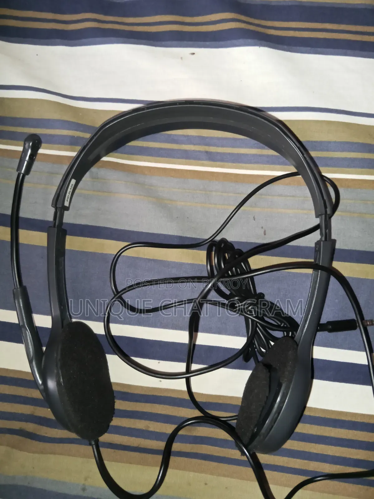Headphone (Logitech H111 Stereo Headset)