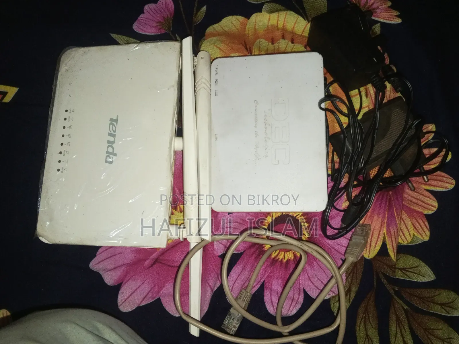 Router and ONU with charger, used for two and a half months