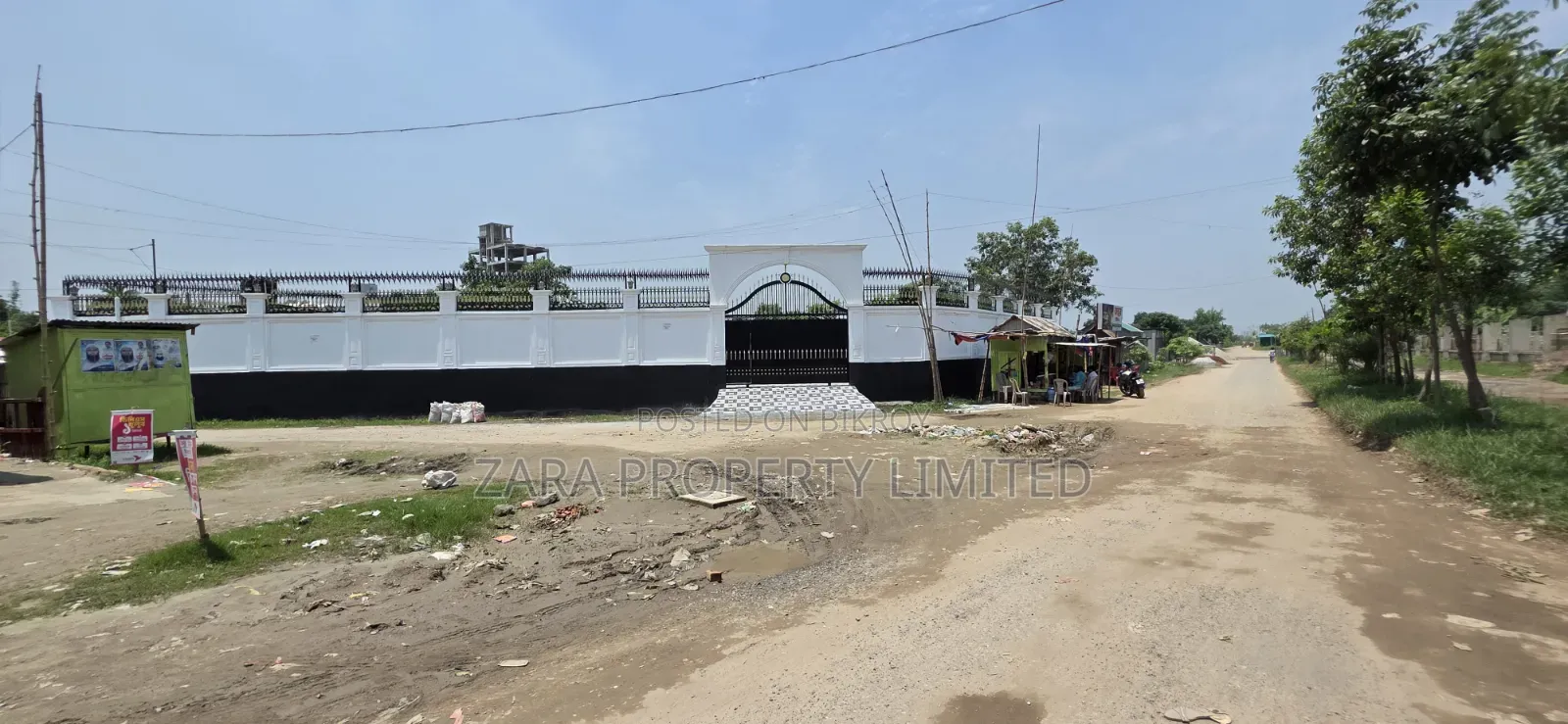 কম দামে ভালো প্লট পূর্ব - উত্তর কর্নার ৩ কাঠা ২৩ নং সেক্টরে।