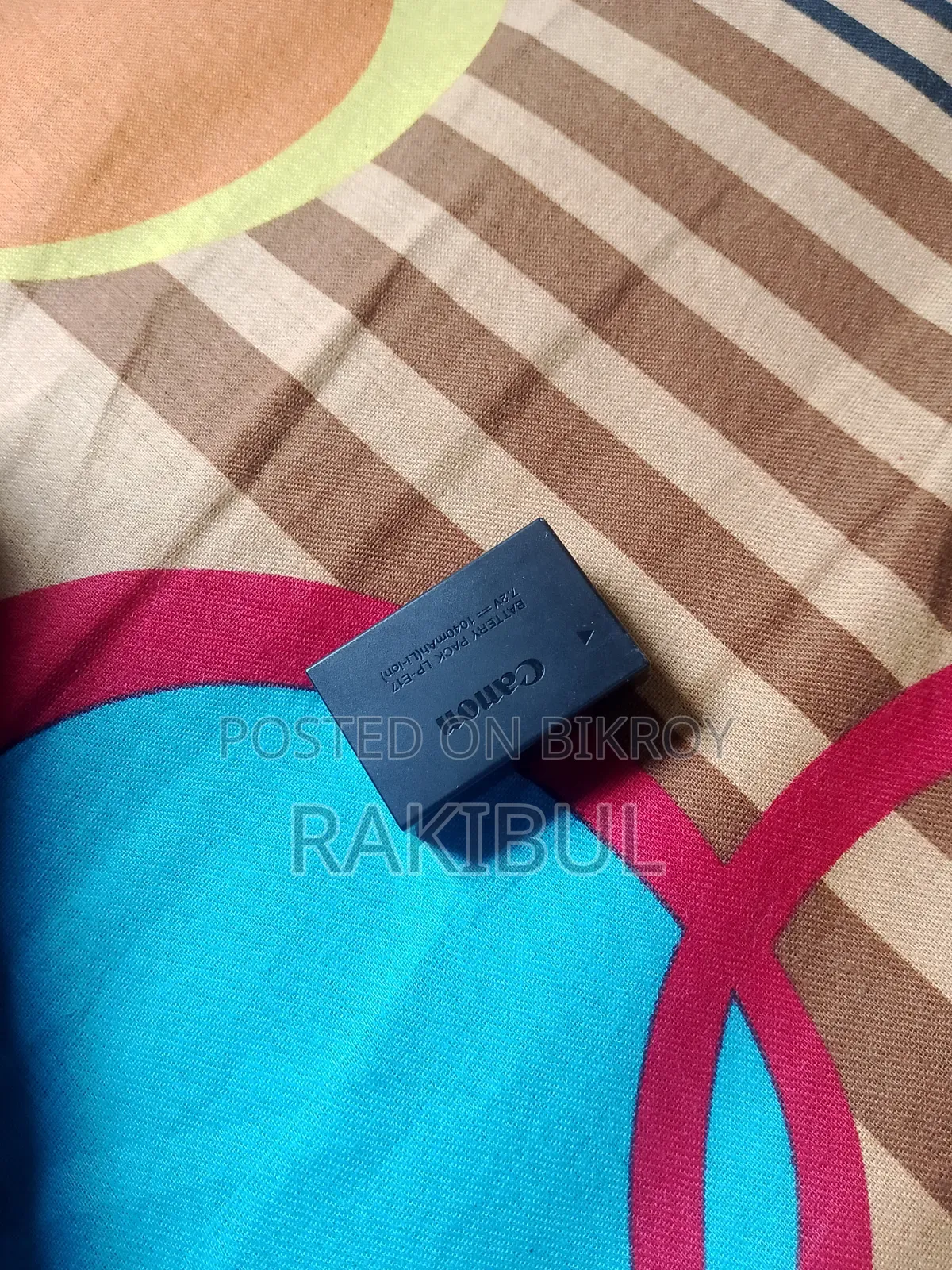 Camera is like brand new, selling because I am busy with work