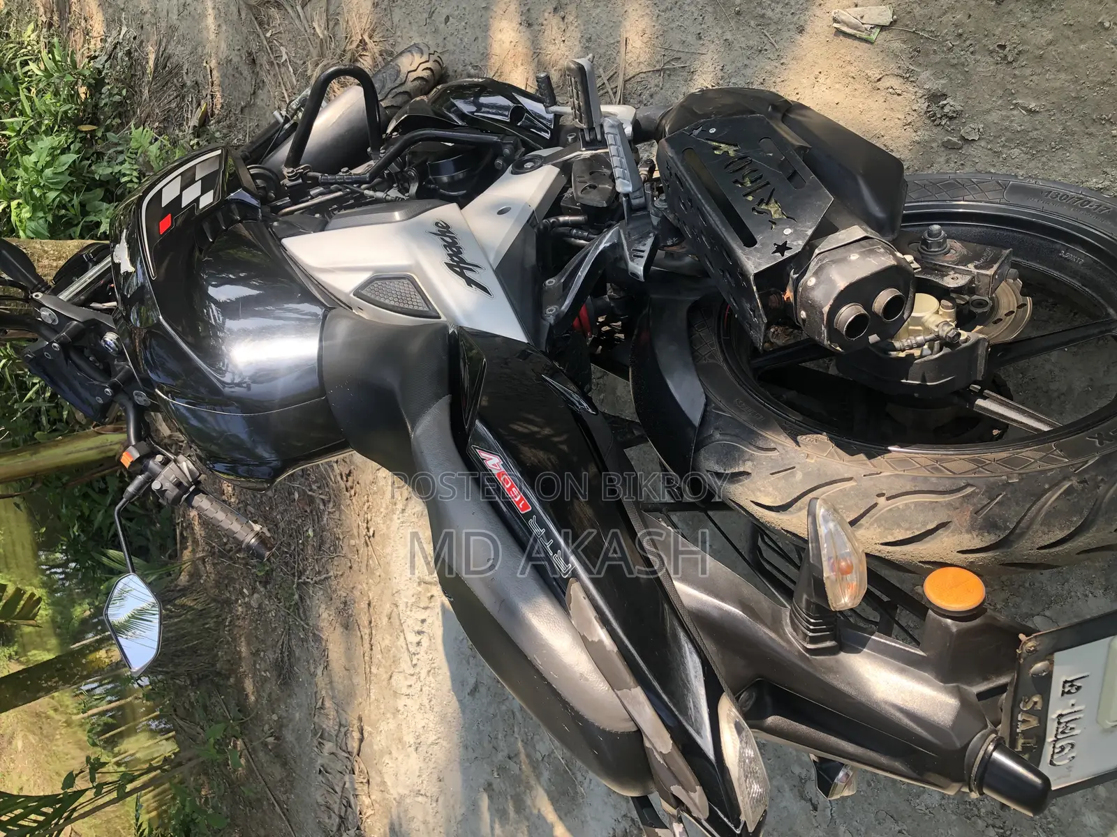 TVS Apache RTR 160 4V 2022 Black