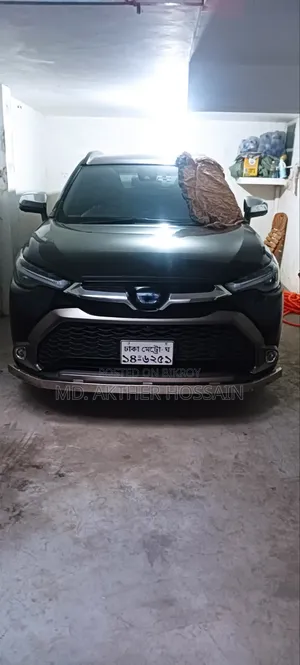 Toyota Corolla Cross 1.8 Hybrid AWD 2022 Black
