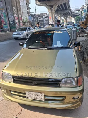 Toyota Starlet 1992 Gold