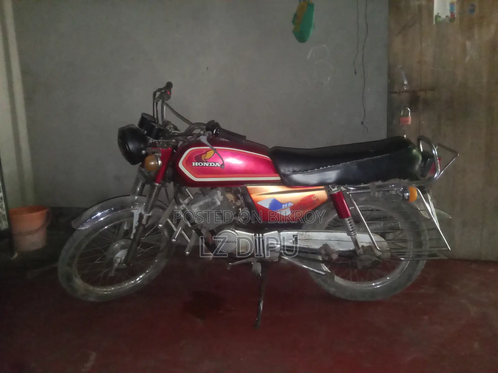Honda CB 2018 Red